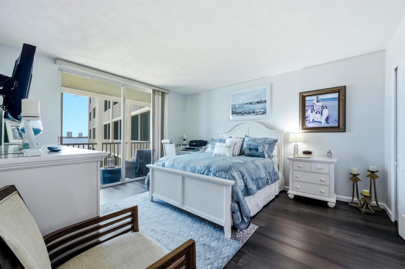 100 Paradise Harbour Boulevard 203 photo 11