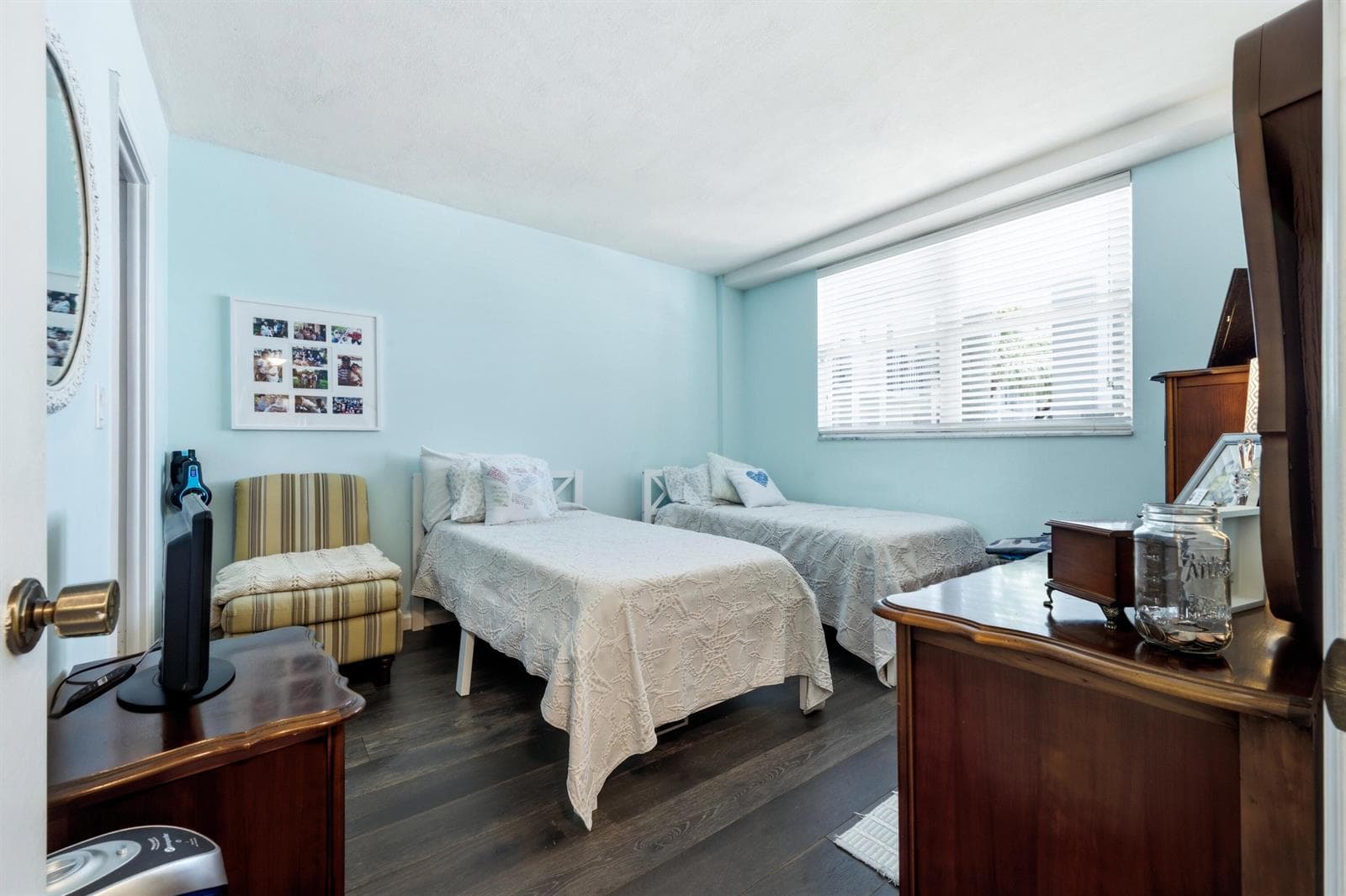 100 Paradise Harbour Boulevard 203 photo 19