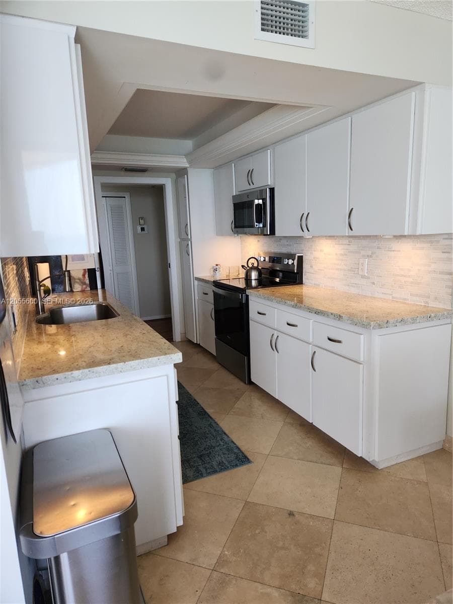 5460 N. Ocean Dr 4B photo 19