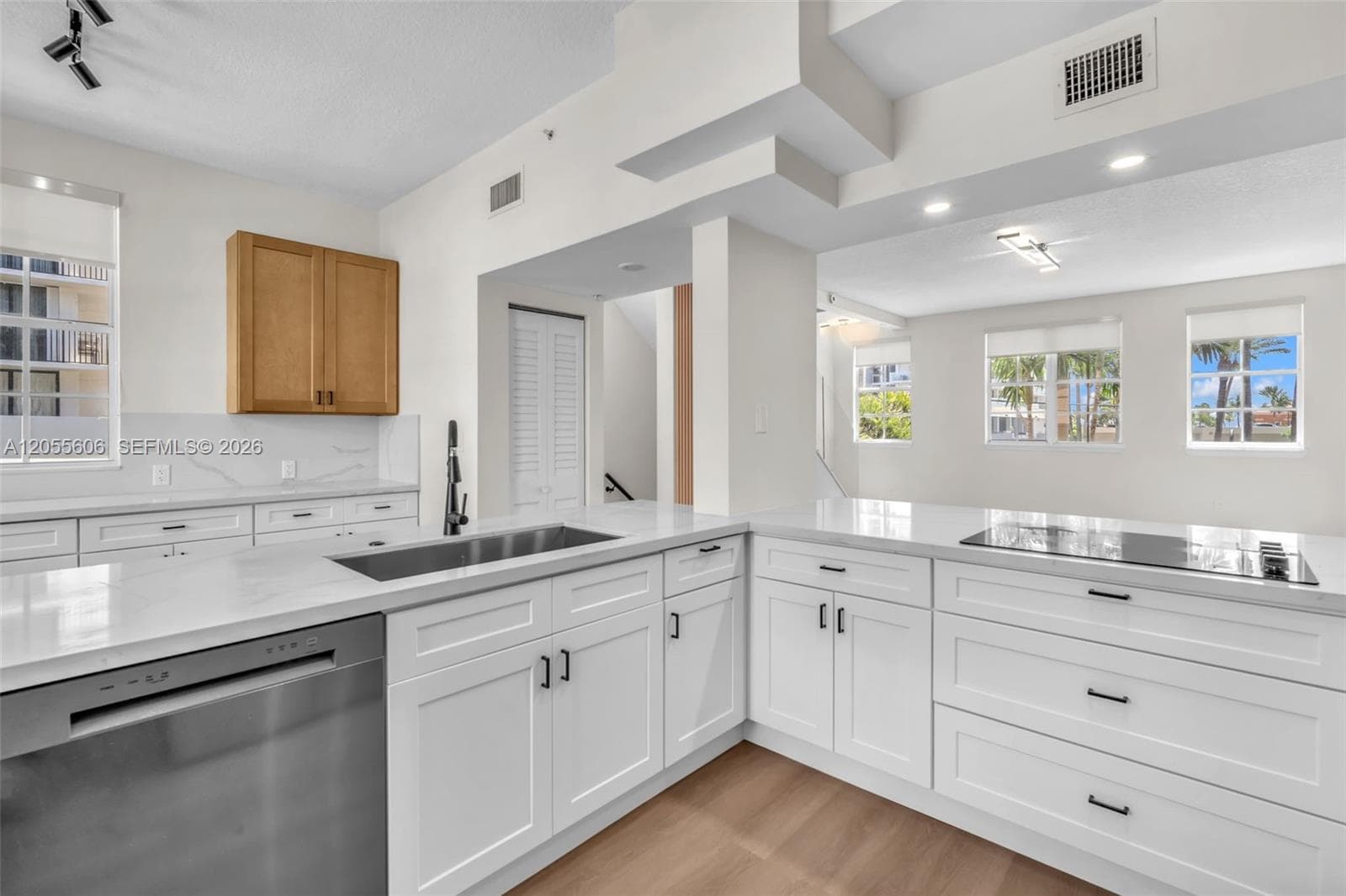 2065 S Ocean Dr TH1 photo 12