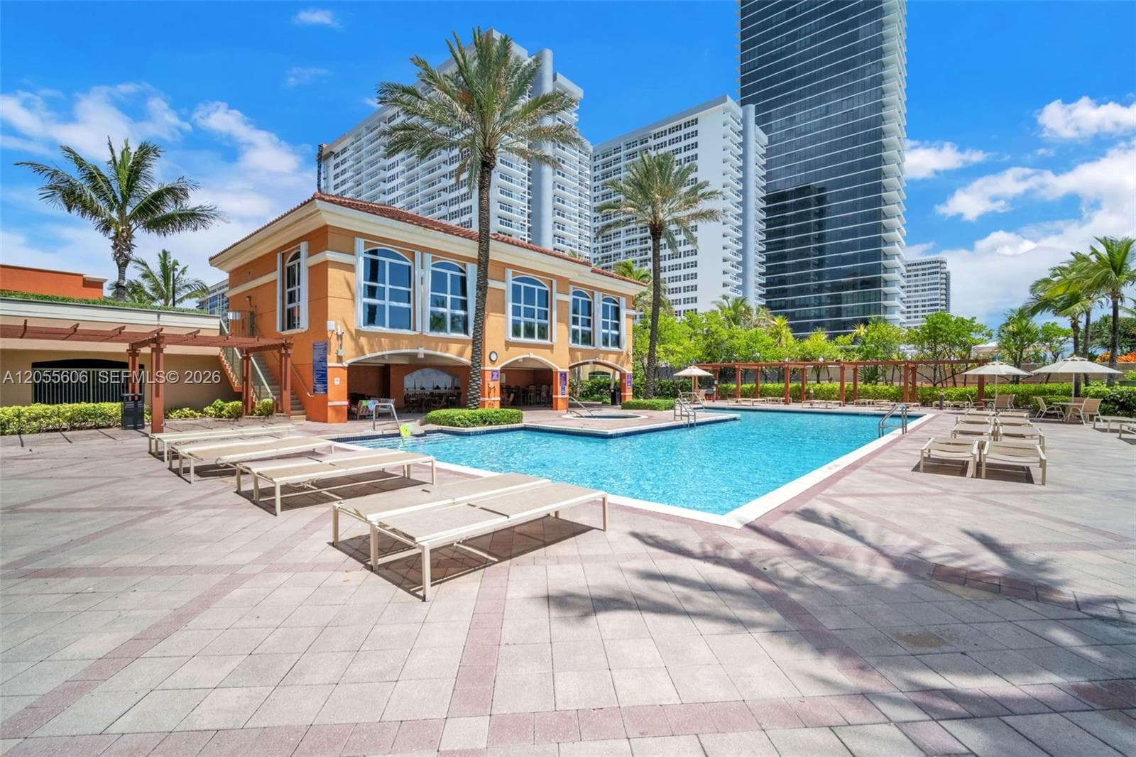 2065 S Ocean Dr TH1 photo 3