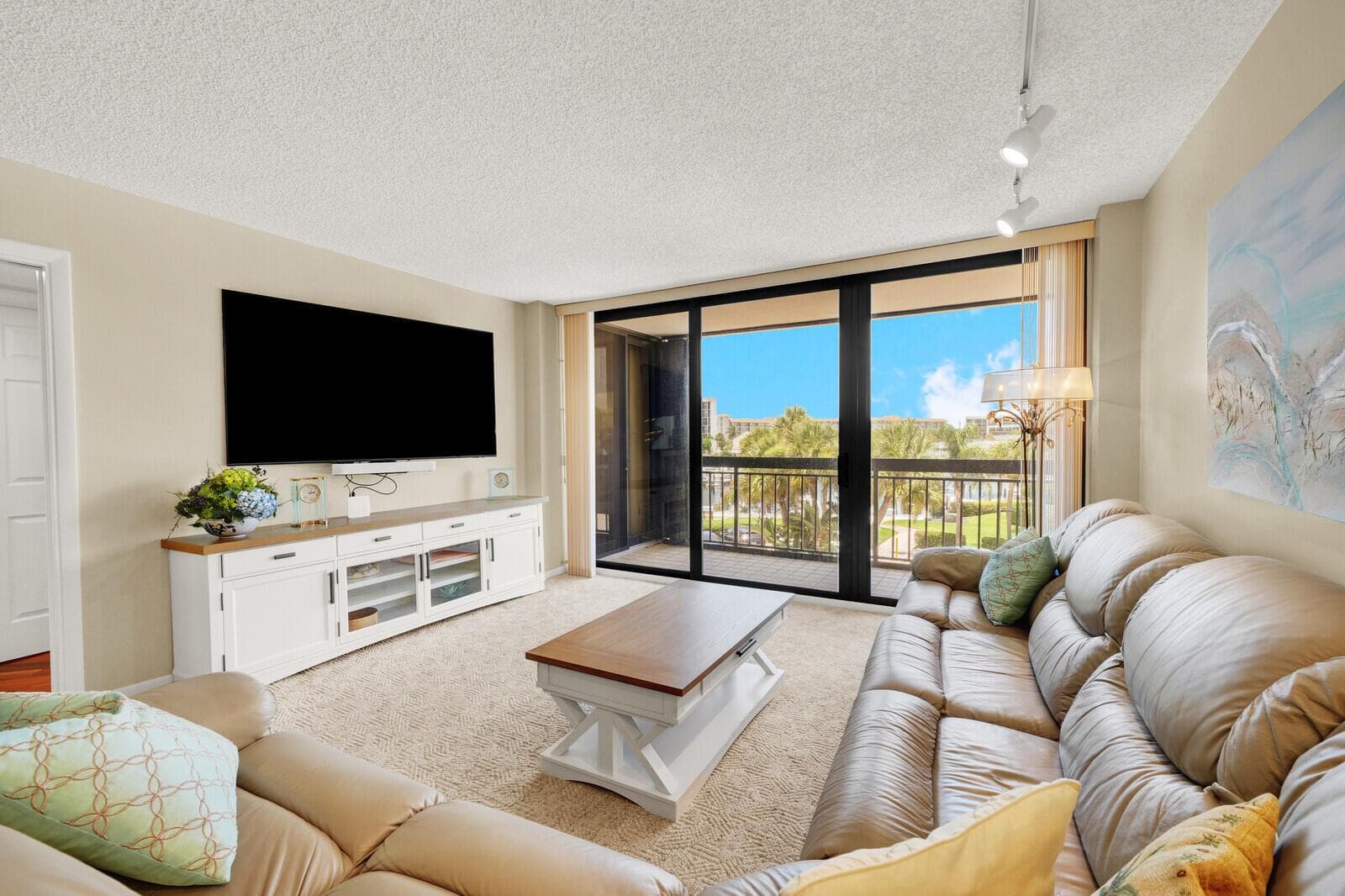 2697 N Ocean Boulevard F-303 photo 6