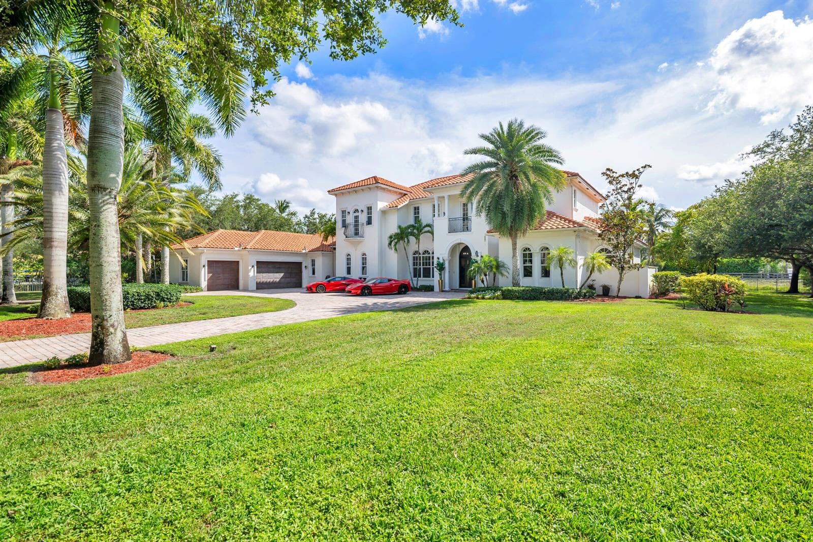 2685 Greenbriar Boulevard photo 2
