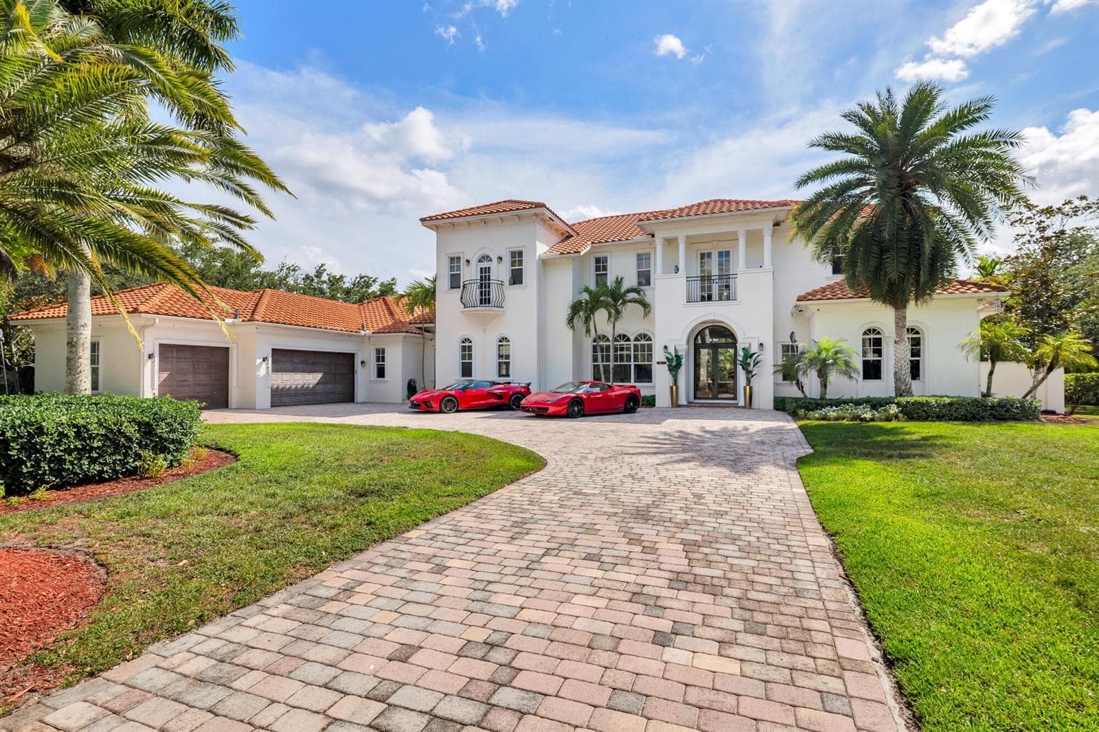 2685 Greenbriar Boulevard photo 3