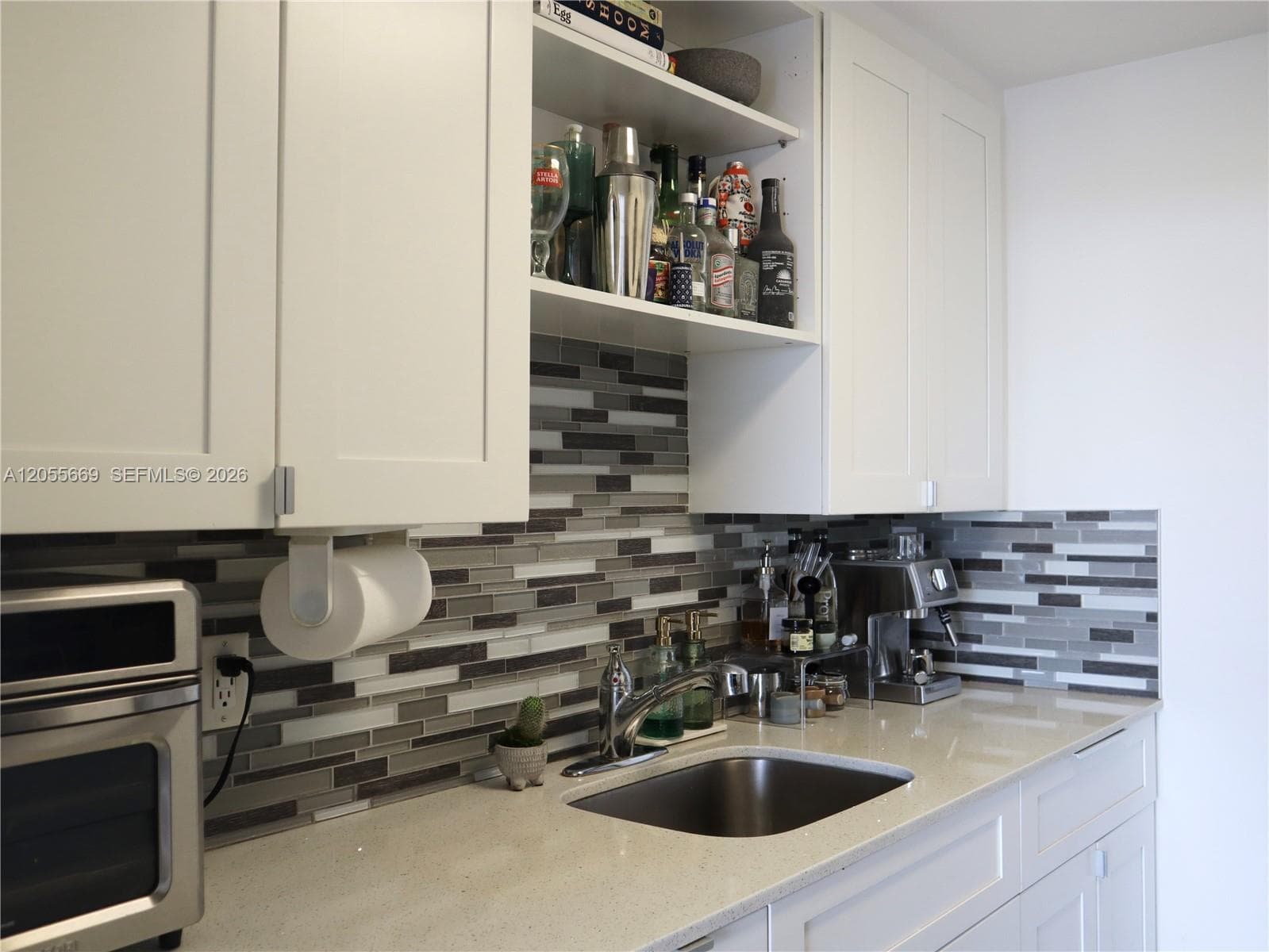 2350 NE 135th St 607 photo 5