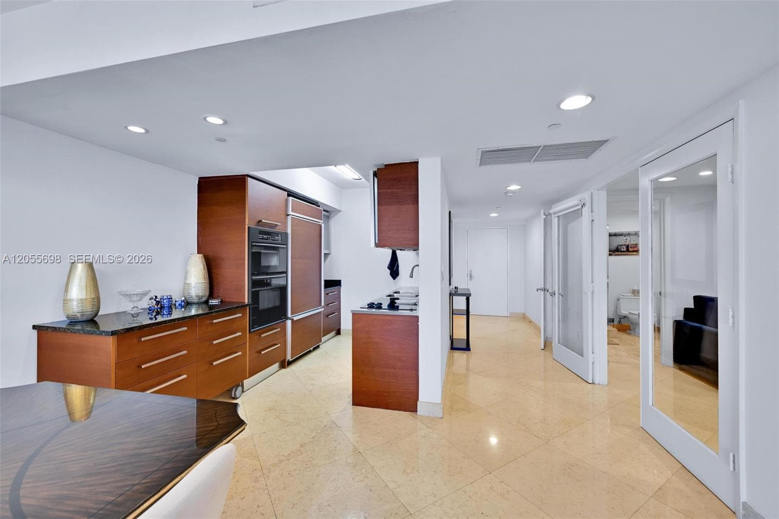 1850 S Ocean Dr 3207 photo 6
