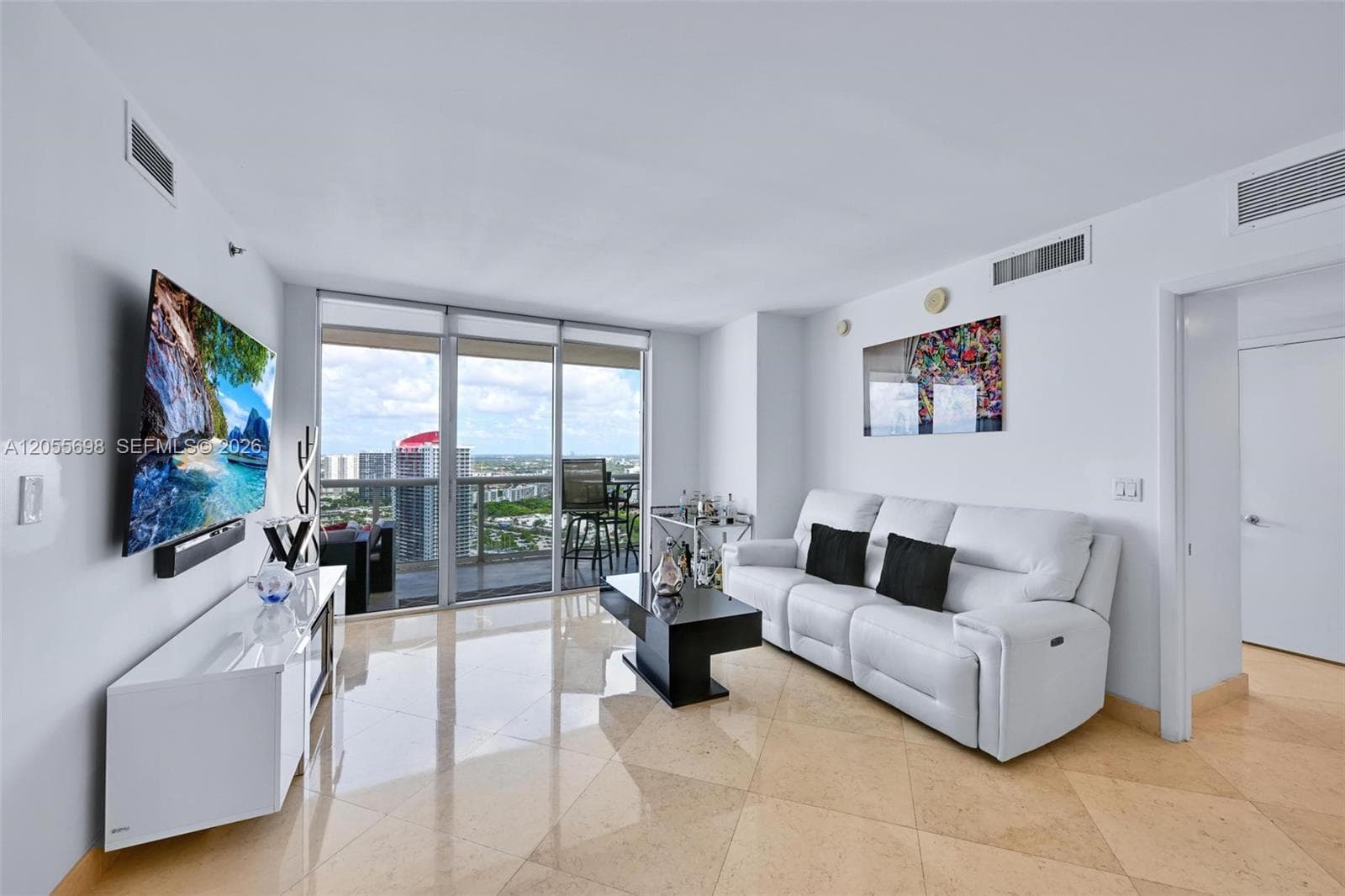 1850 S Ocean Dr 3207 photo 3
