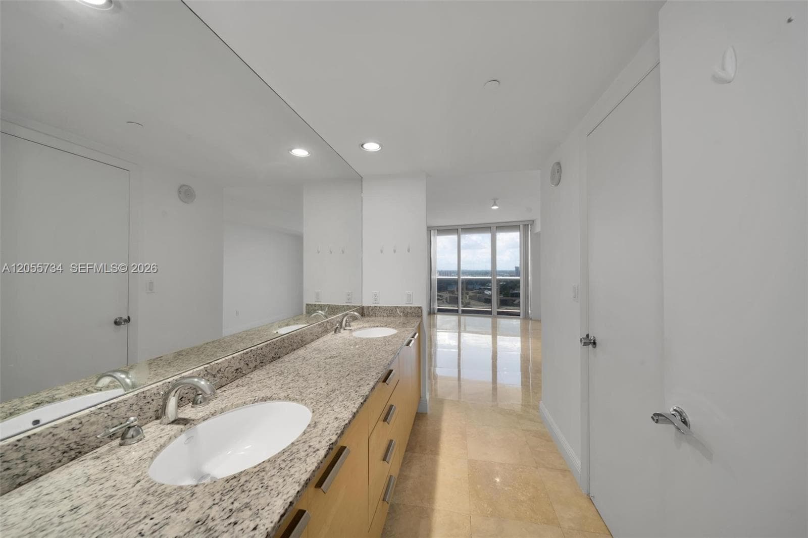 1800 S Ocean Dr 1809 photo 9