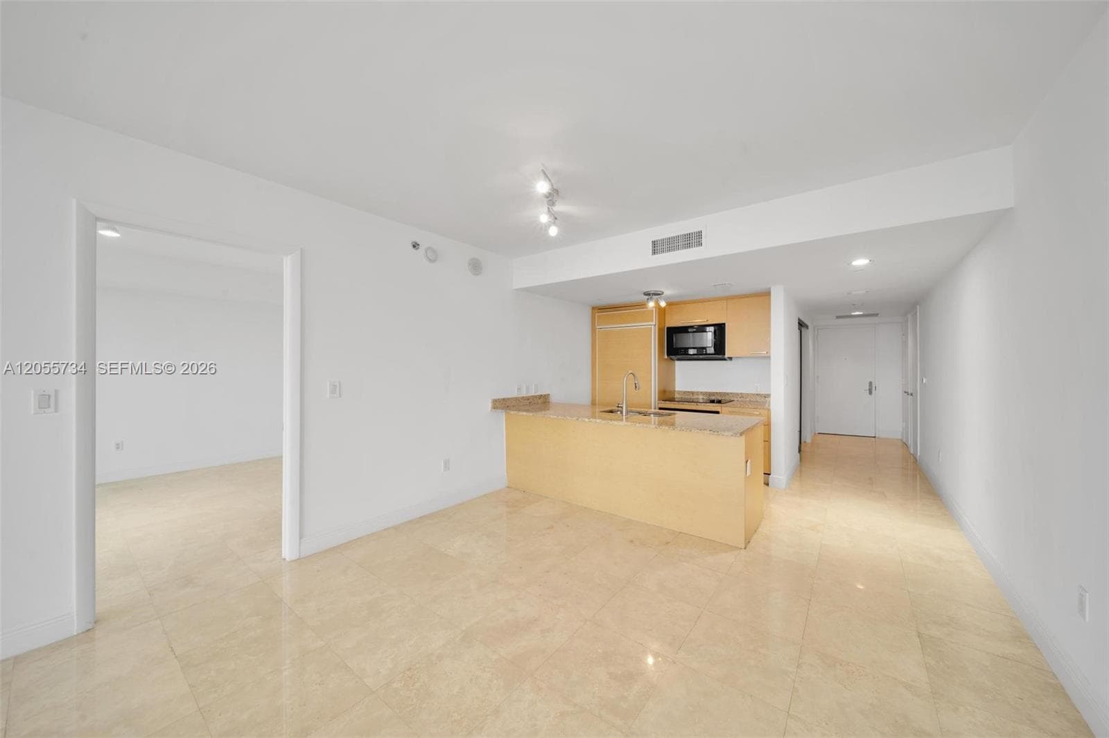 1800 S Ocean Dr 1809 photo 4