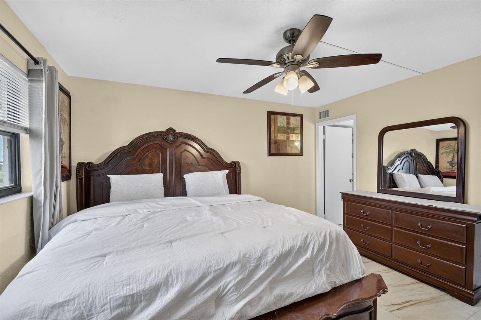 2101 W Woolbright Road J107 photo 20