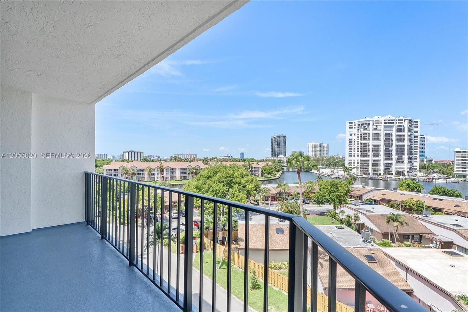 200 Leslie Dr 631 photo 10