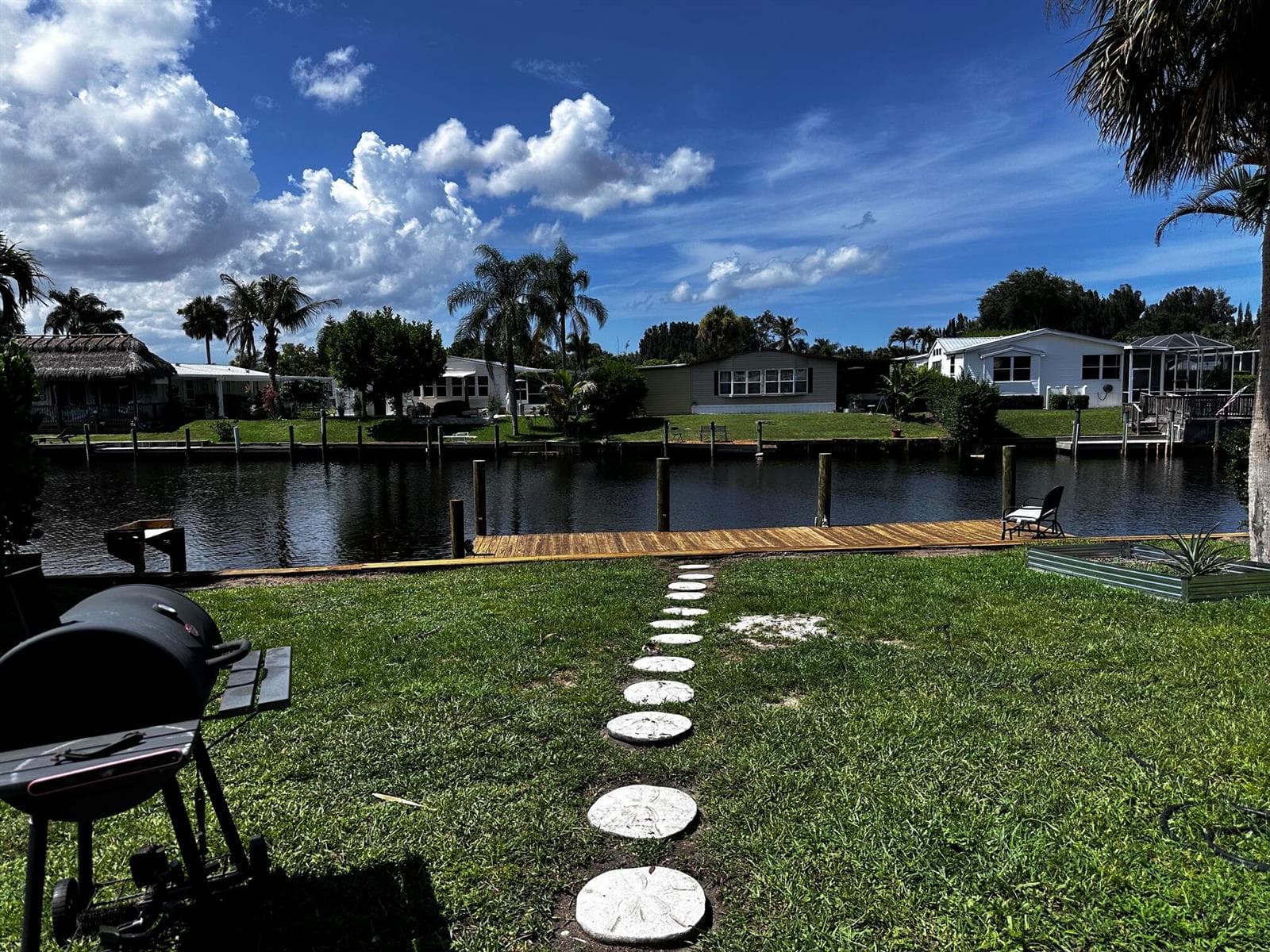 7882 SE PARADISE Drive 3