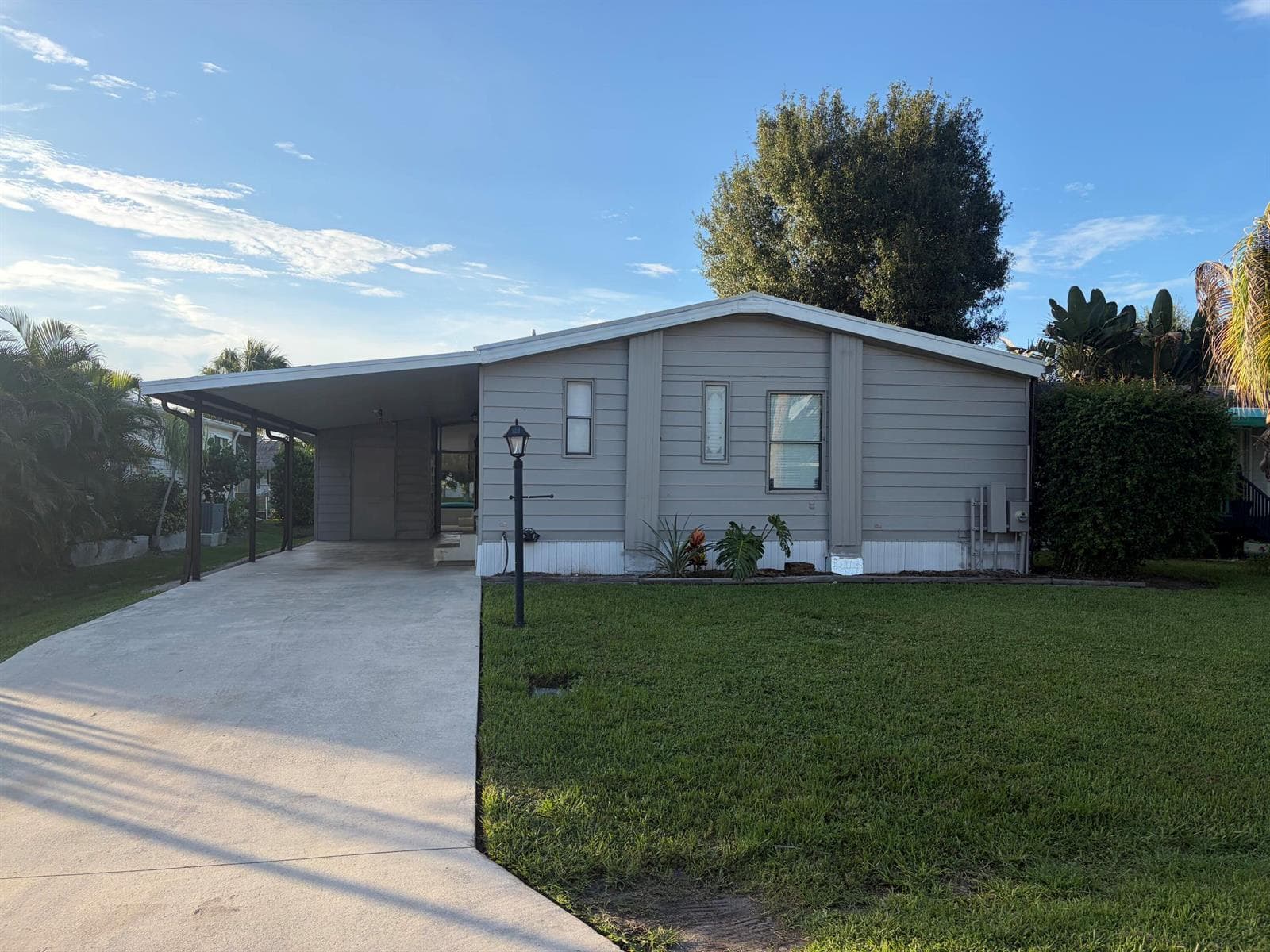 7882 SE PARADISE Drive 4