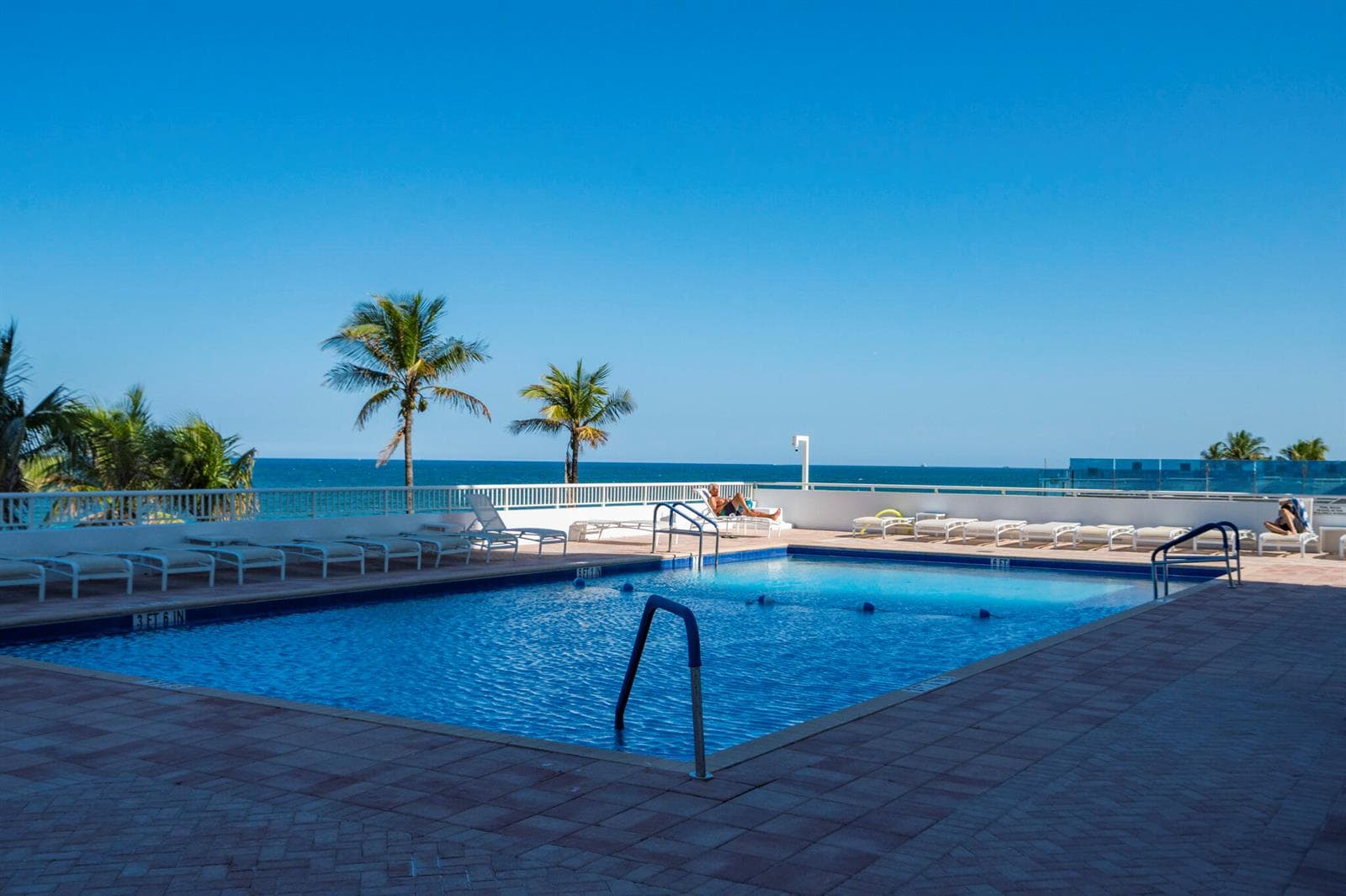 1370 S OCEAN Boulevard 905 photo 22