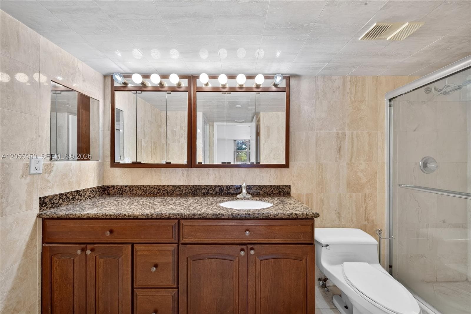 3600 Mystic Pointe Dr 310 photo 23