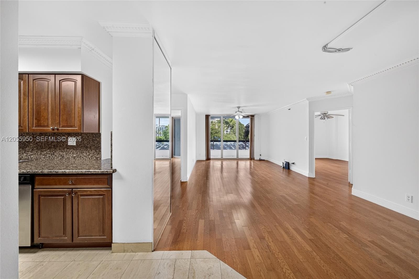 3600 Mystic Pointe Dr 310 photo 2