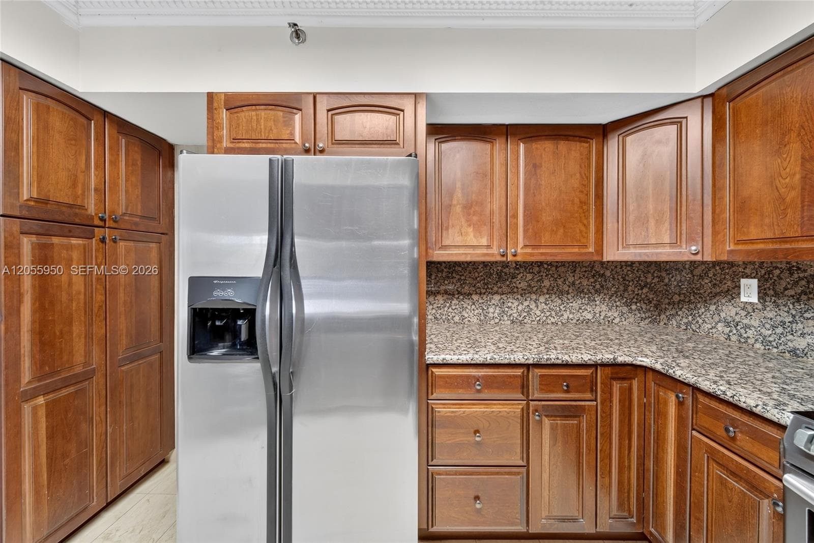3600 Mystic Pointe Dr 310 photo 4