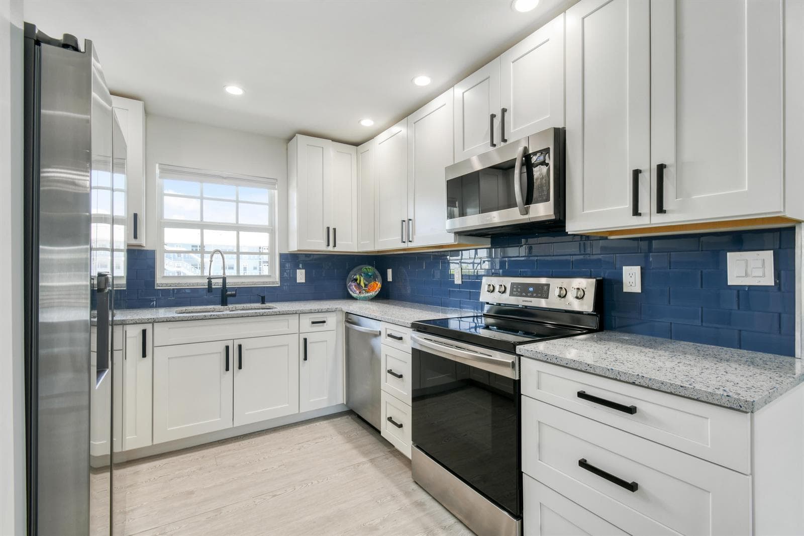 117 Lehane Terrace 211 photo 9