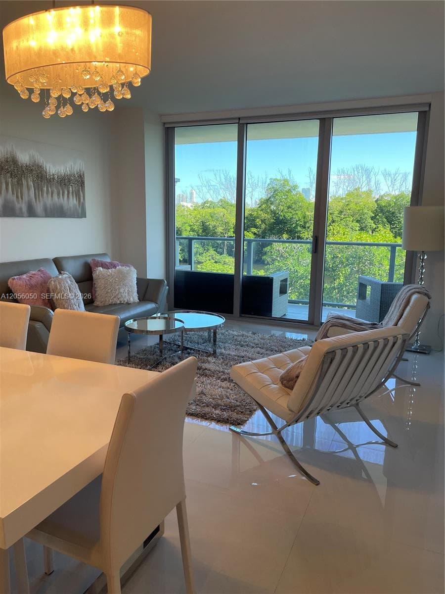 16385 Biscayne Blvd 316 photo 8