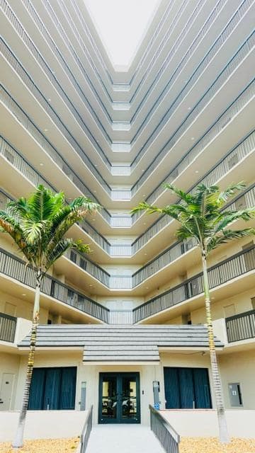 801 S Ocean Drive 503 photo 4