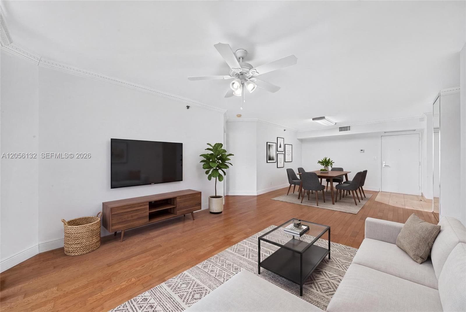 3600 Mystic Pointe Dr 310 photo 15