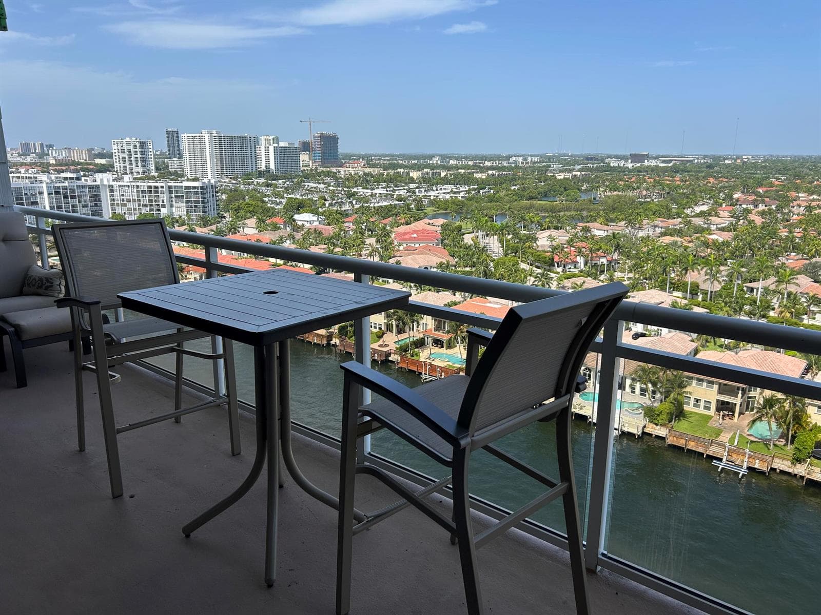 1600 S Ocean Drive photo 1