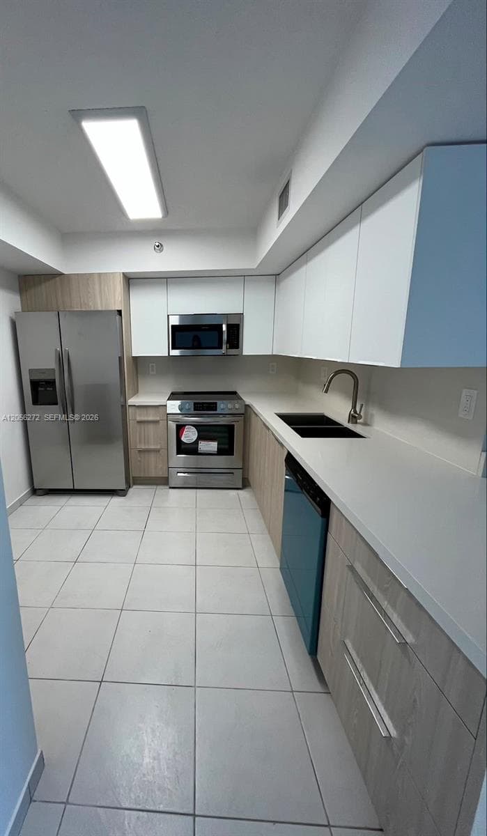 19101 NE 36th Ct 304 photo 11