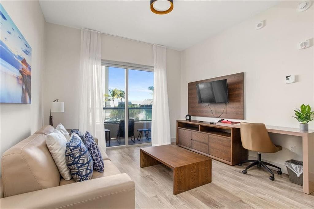 777 N Ocean Drive N206 photo 8
