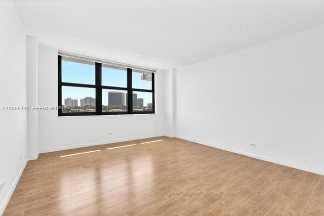 10101 E Bay Harbor Dr 504 photo 14