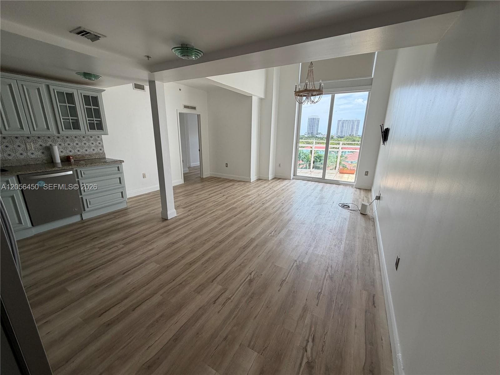 3000 NE 188th St 707 photo 12