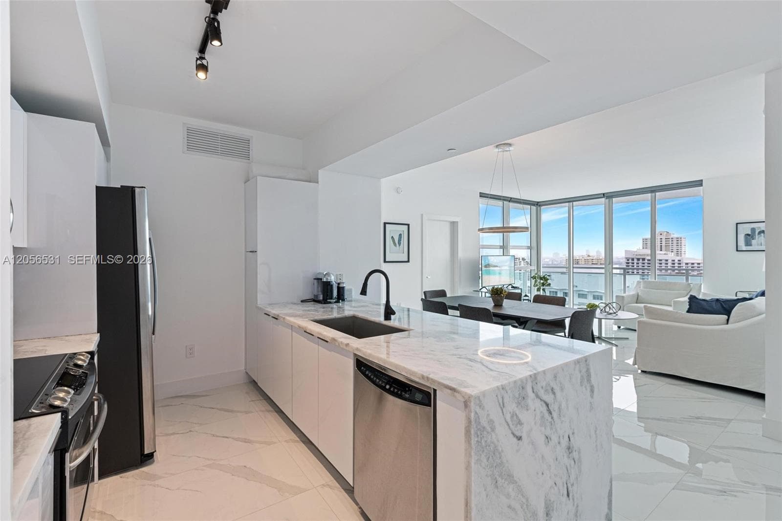 950 Brickell Bay Dr 2210 photo 12