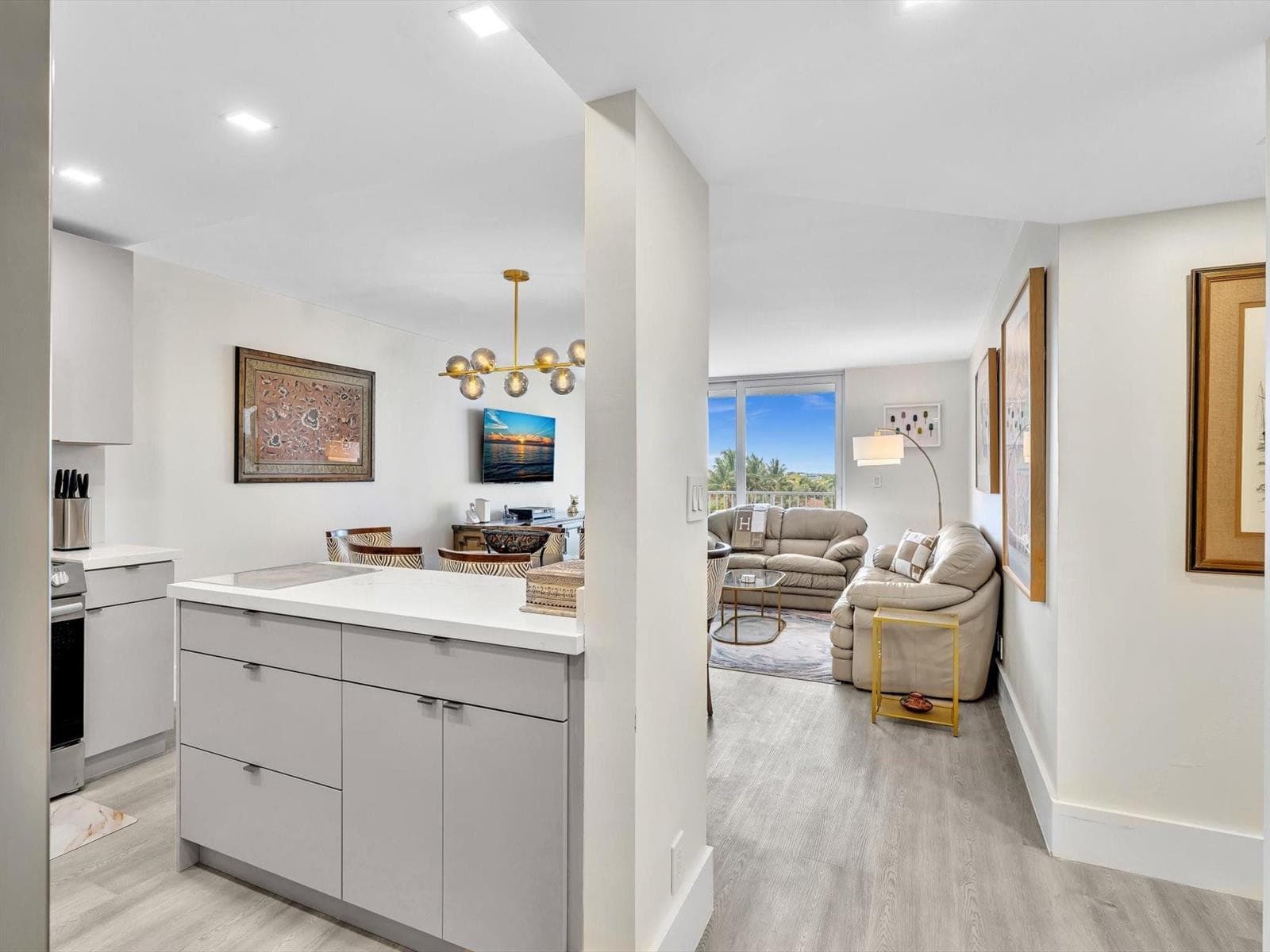 1421 S OCEAN Boulevard 503 photo 2