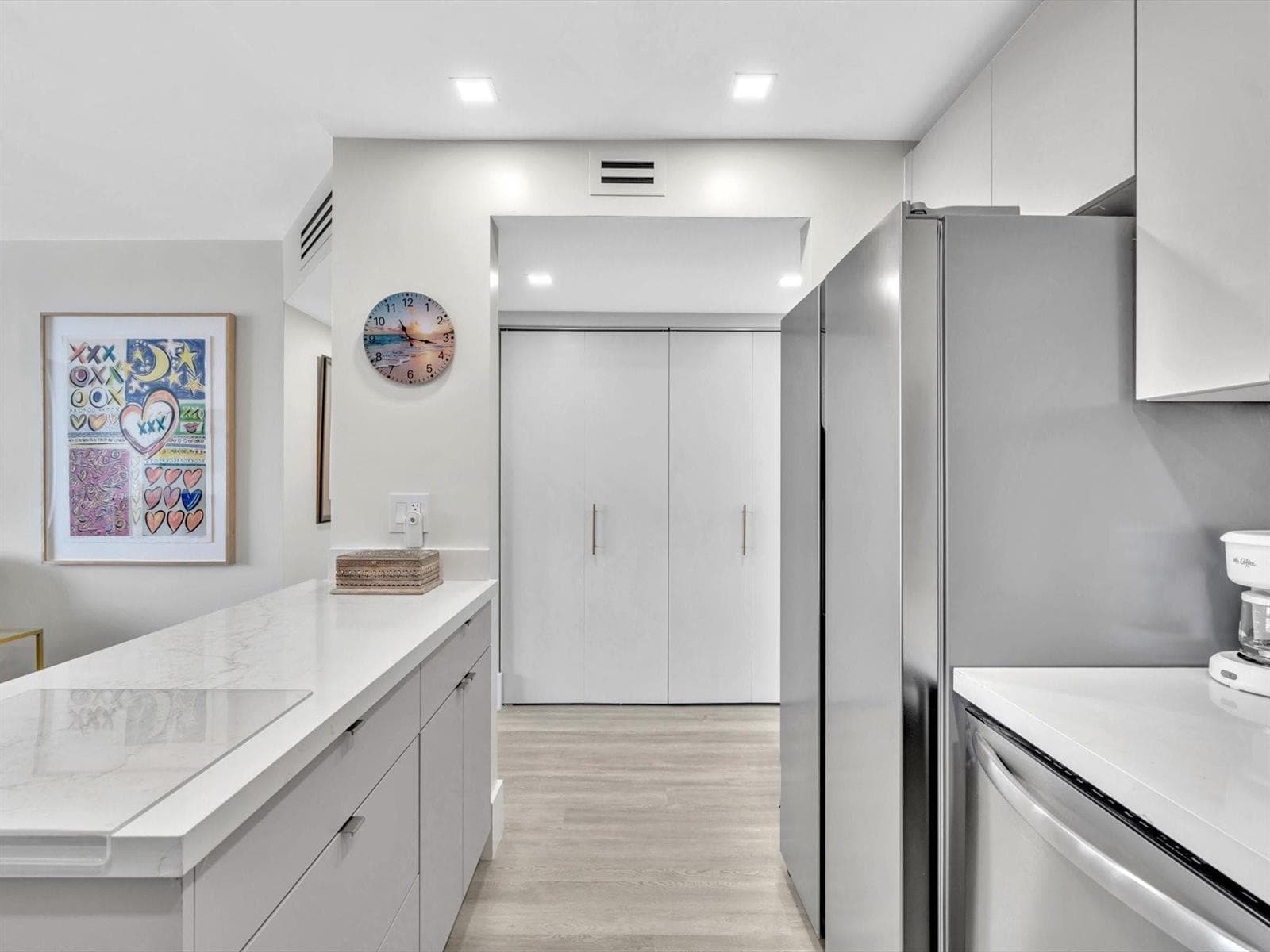 1421 S OCEAN Boulevard 503 photo 6
