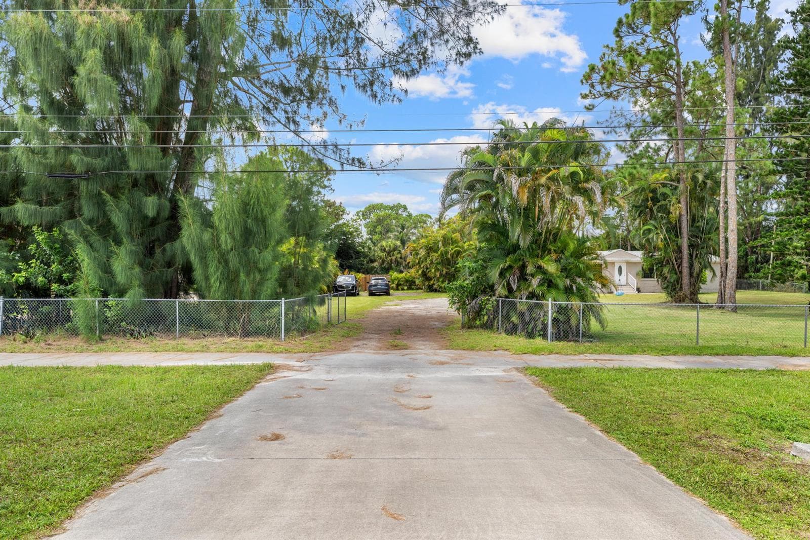 11682 60th Street N photo 2
