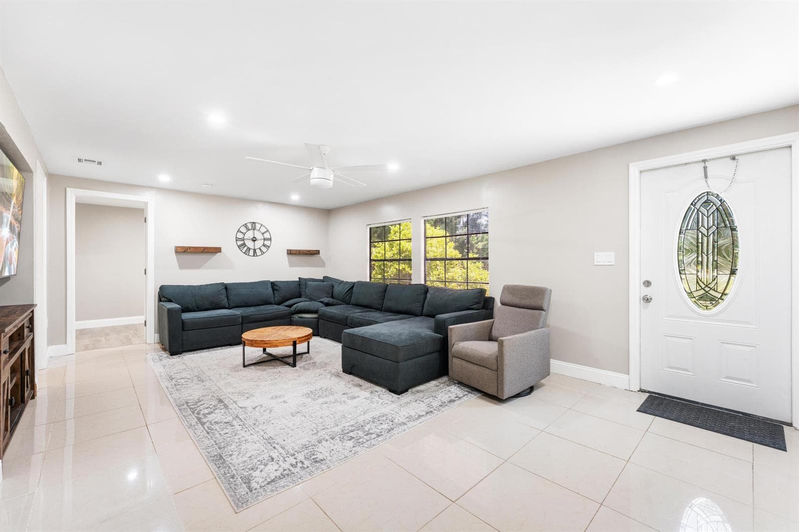 11682 60th Street N photo 6