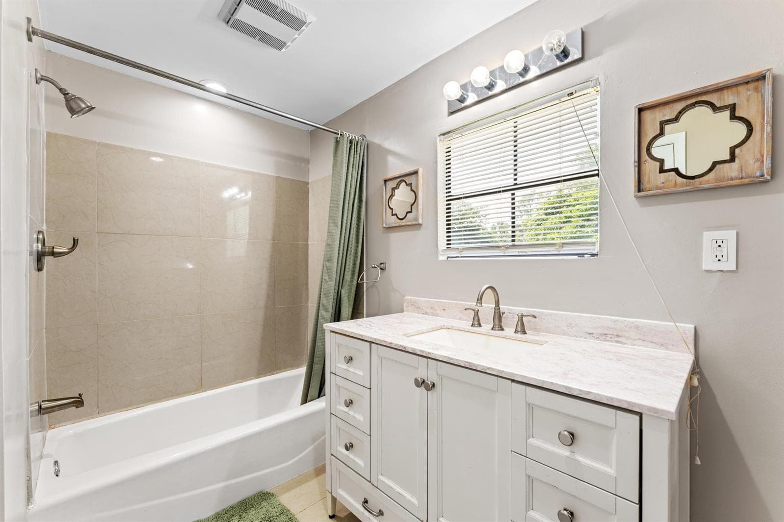 11682 60th Street N photo 22
