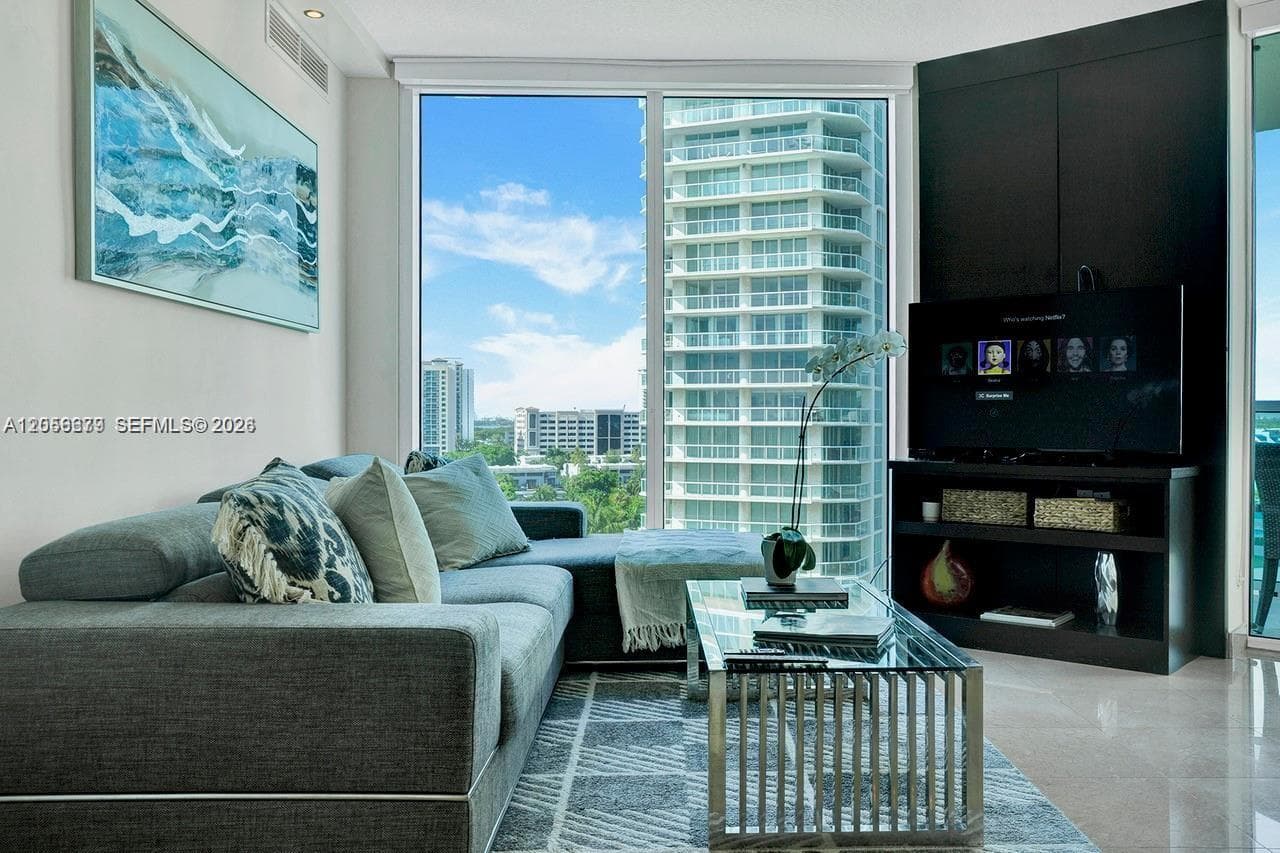 150 Sunny Isles Blvd 1-805 photo 24