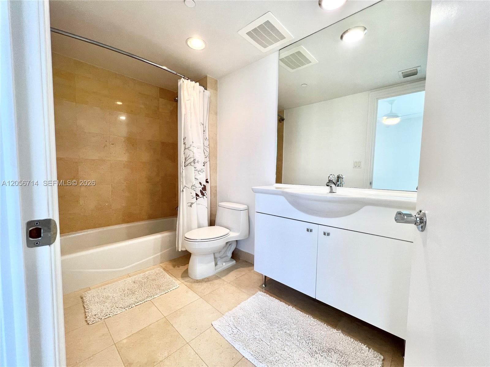 1850 S Ocean Dr 2204 photo 23
