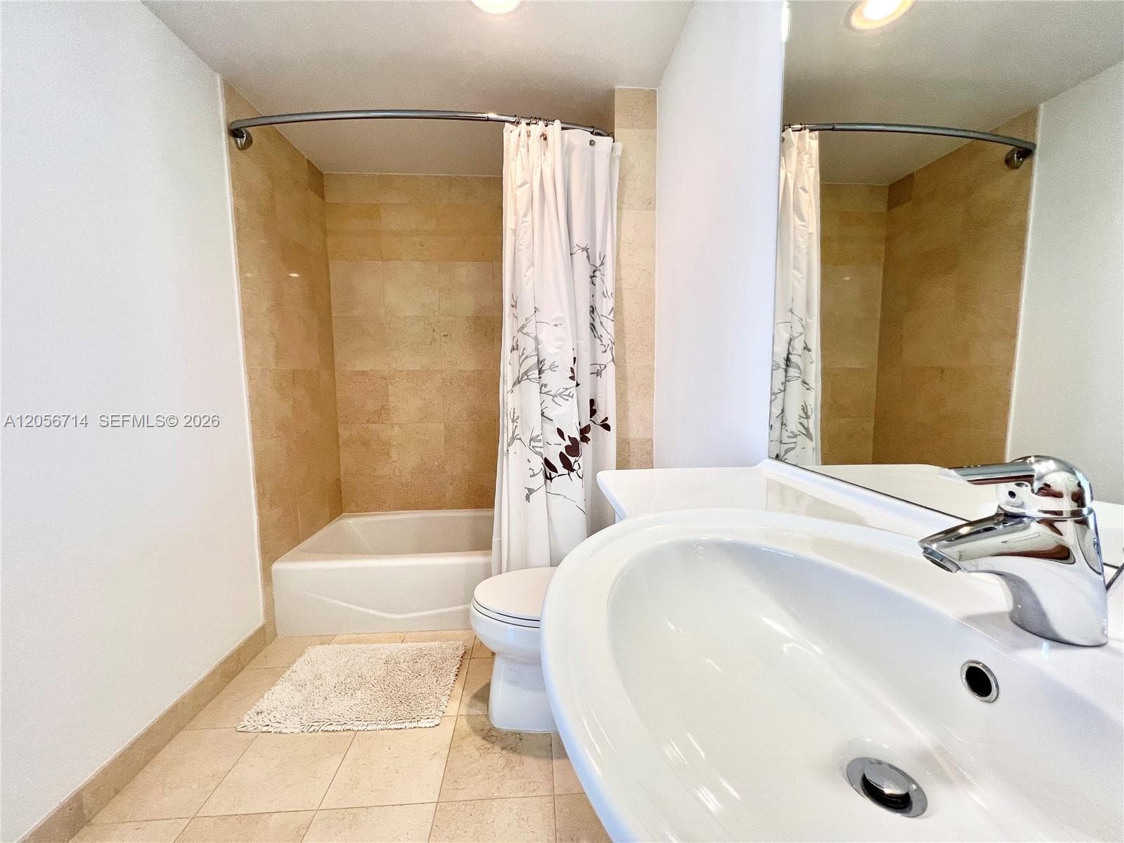 1850 S Ocean Dr 2204 photo 24