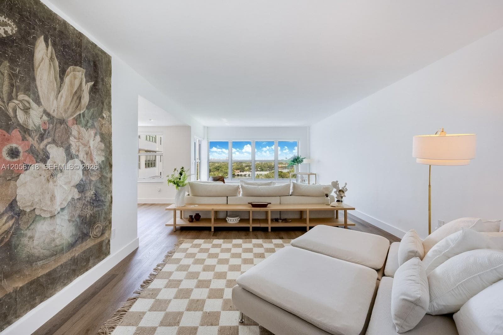 9102 W Bay Harbor Dr 10-B photo 2
