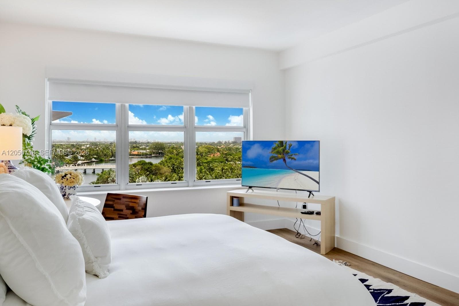 9102 W Bay Harbor Dr 10-B photo 10