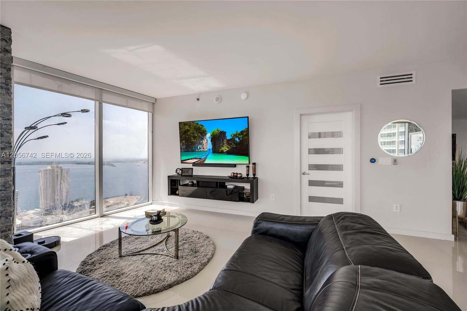 495 Brickell Ave 3702 photo 5