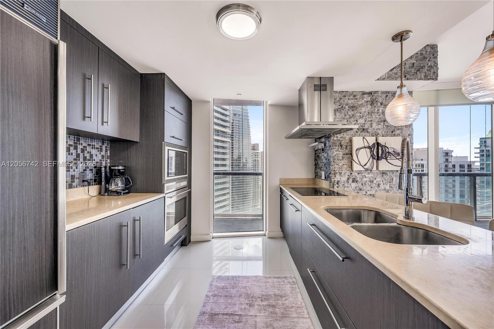 495 Brickell Ave 3702 photo 10