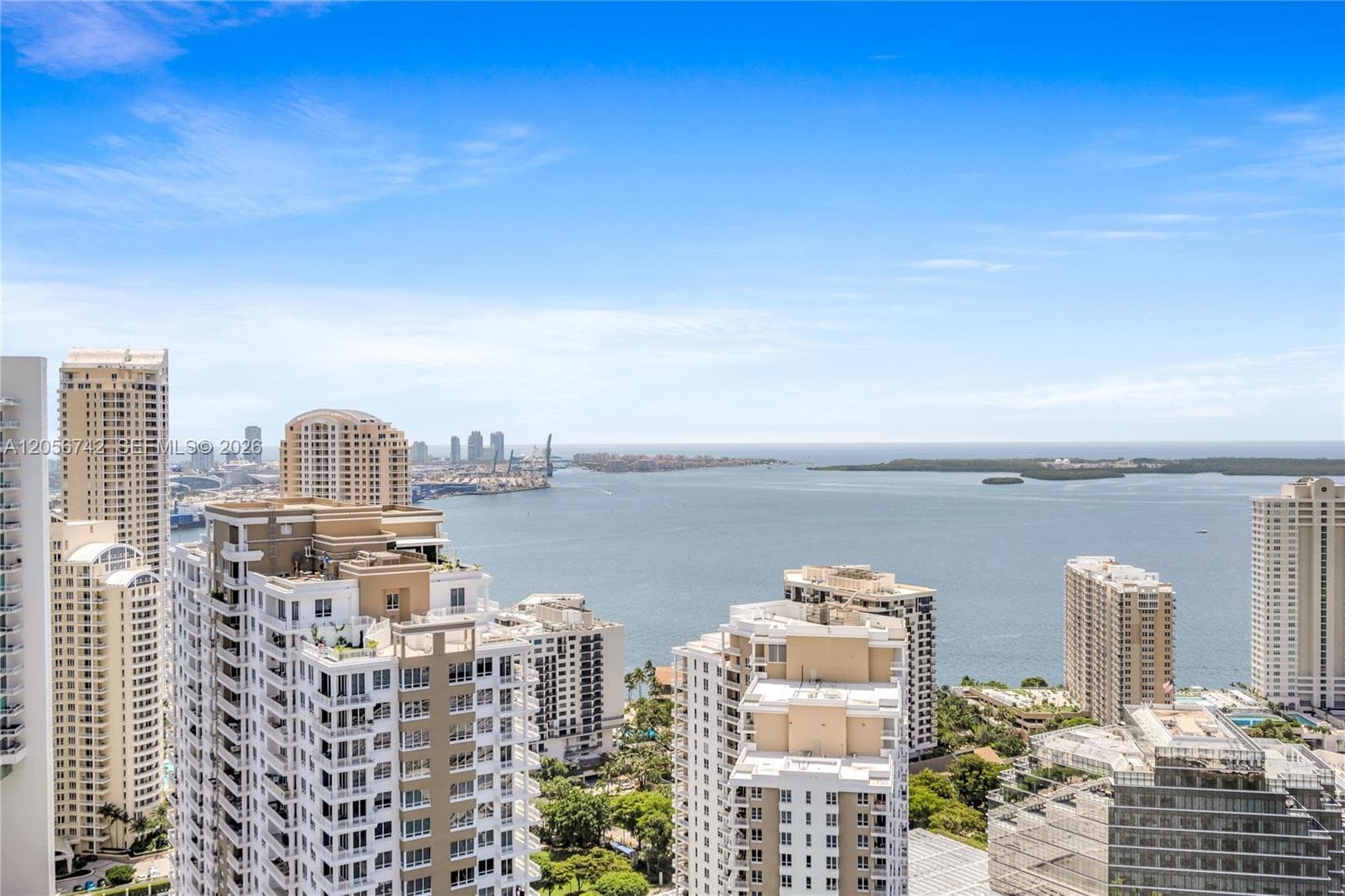 495 Brickell Ave 3702 photo 4