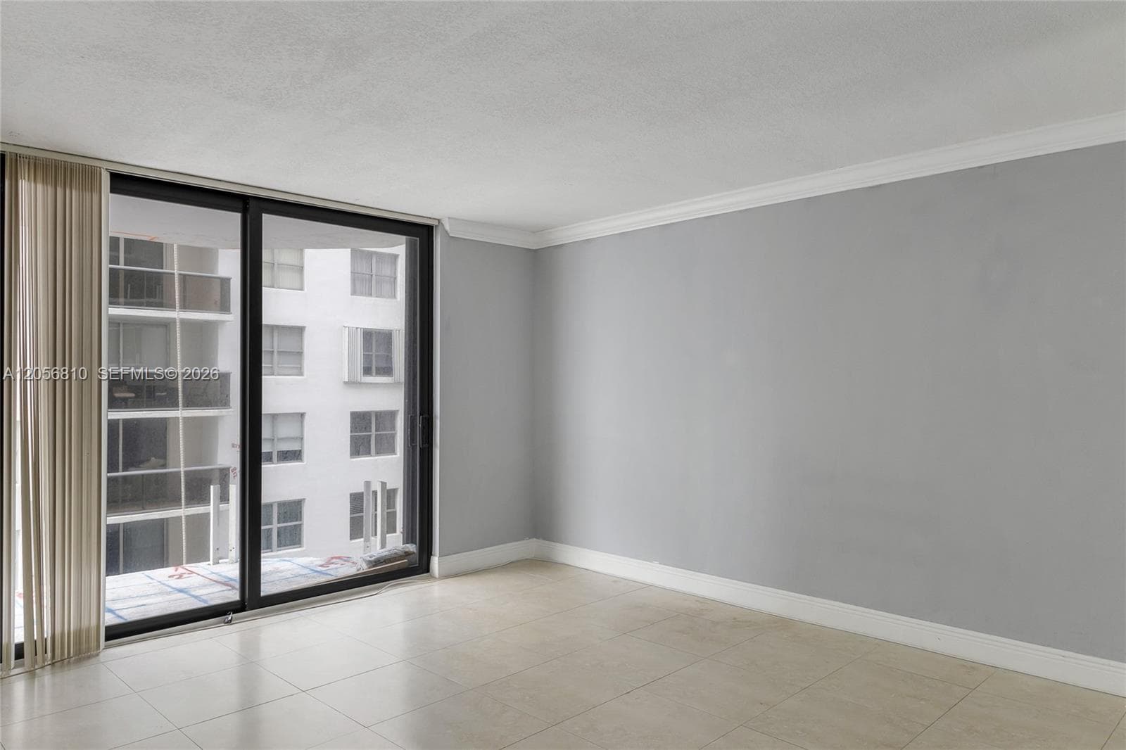 6061 Collins Ave 15D photo 4