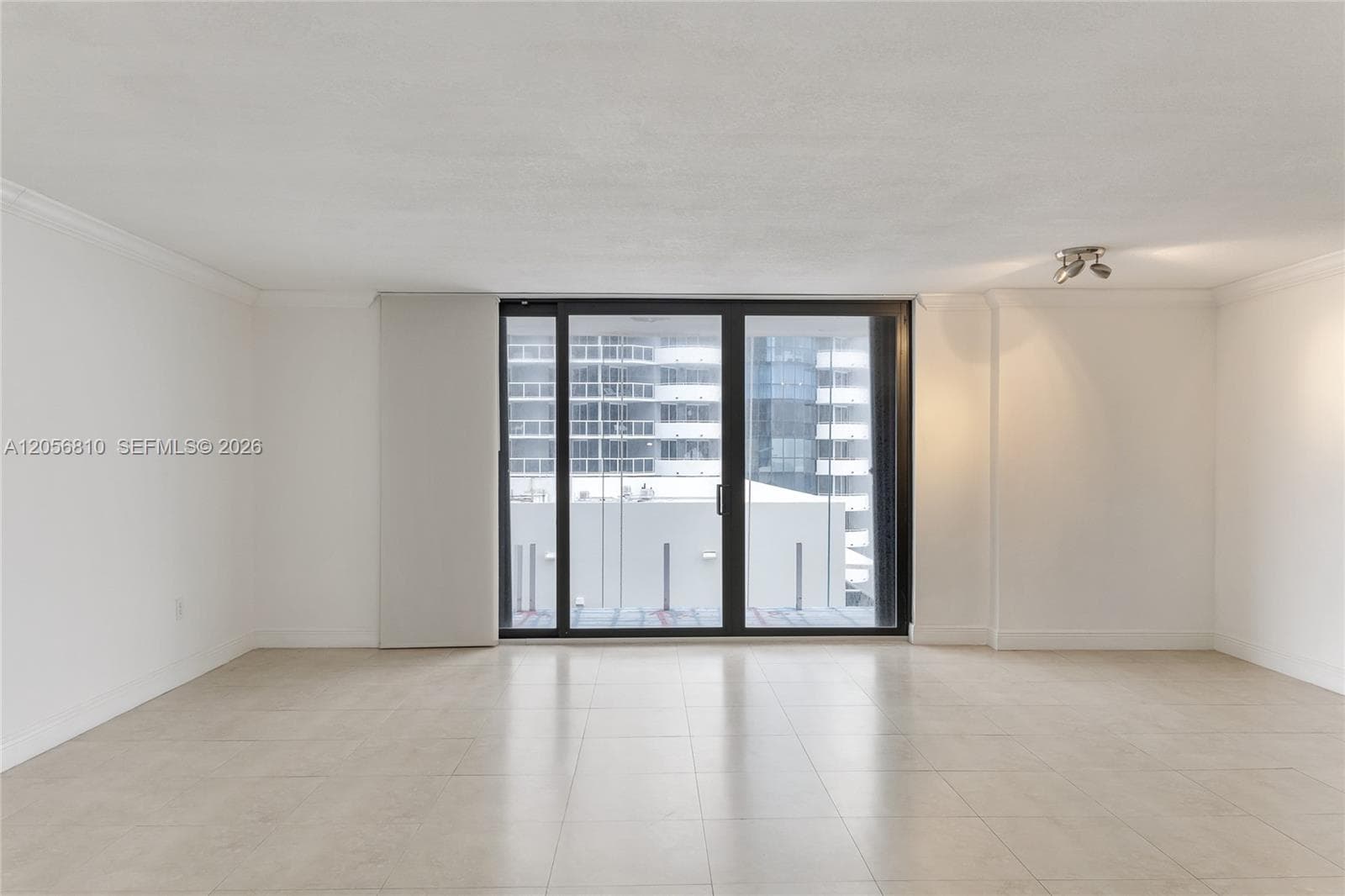 6061 Collins Ave 15D photo 8