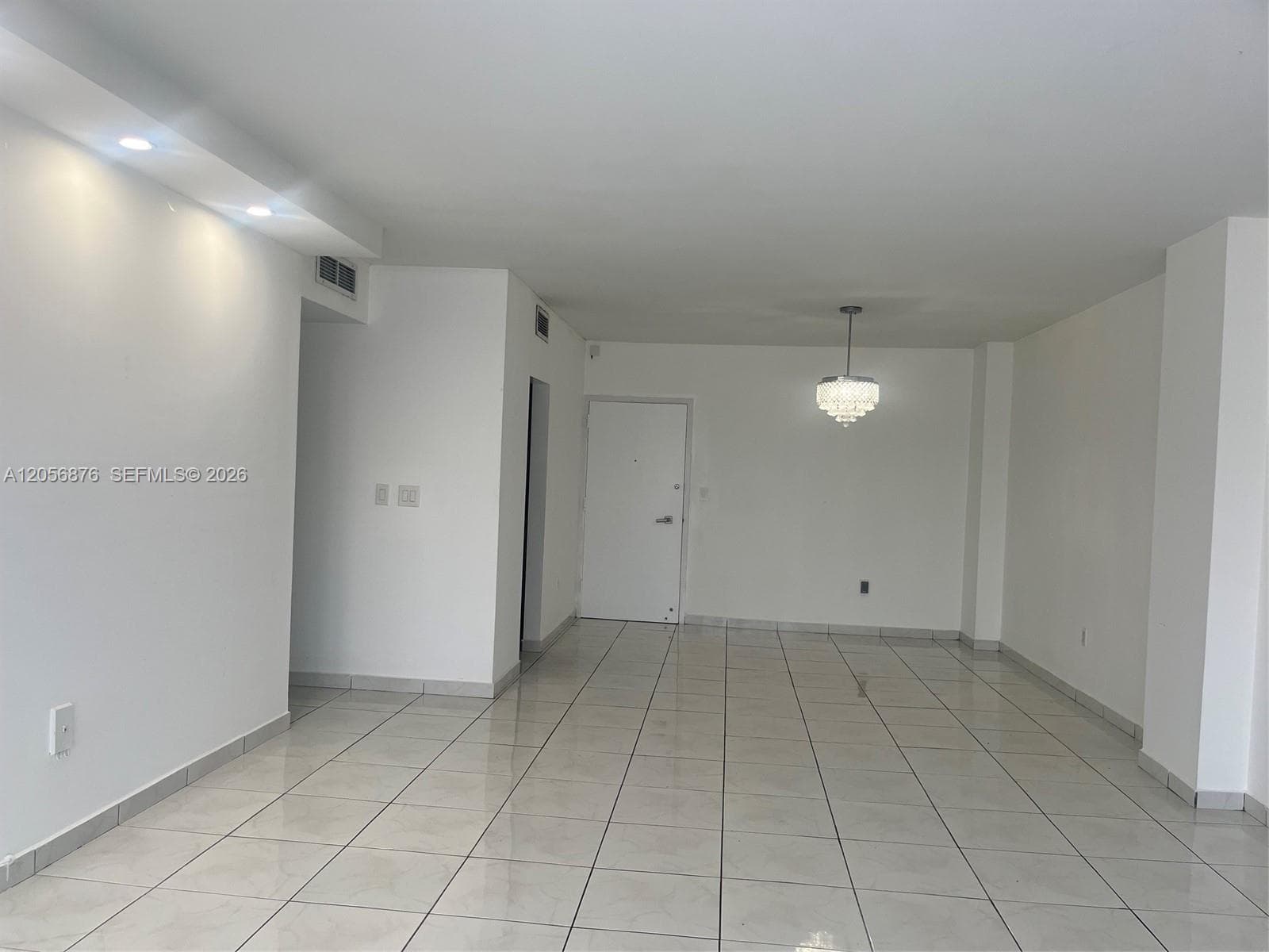 300 Bayview Dr 207 photo 6