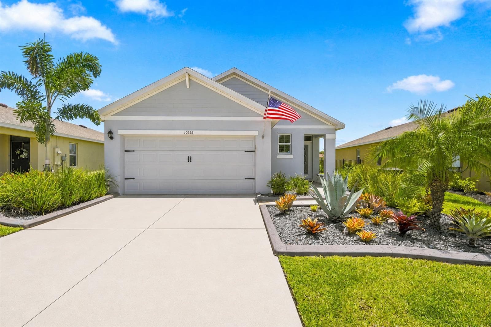 10555 SW VASARI Way photo 2