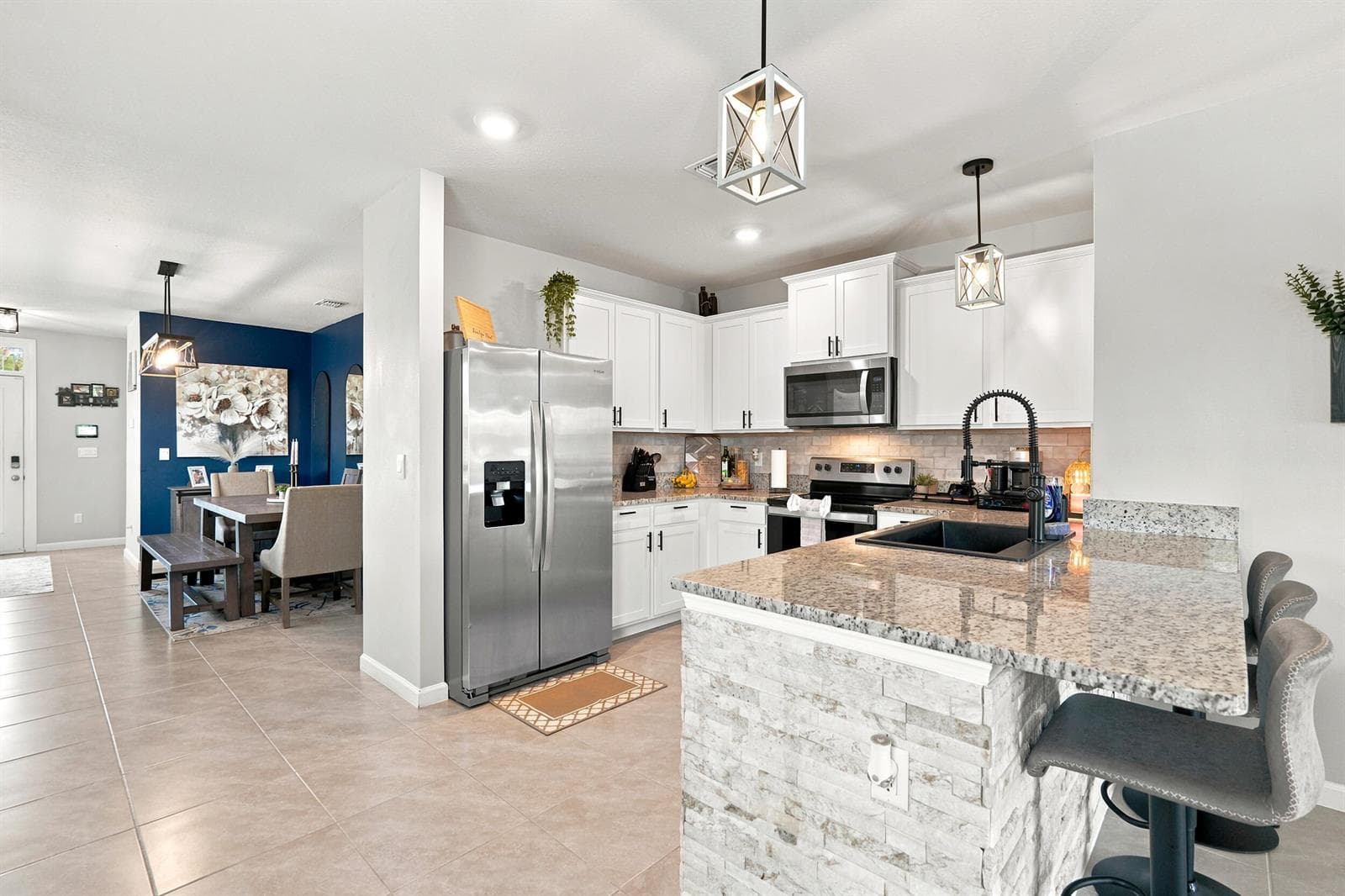 10555 SW VASARI Way photo 8
