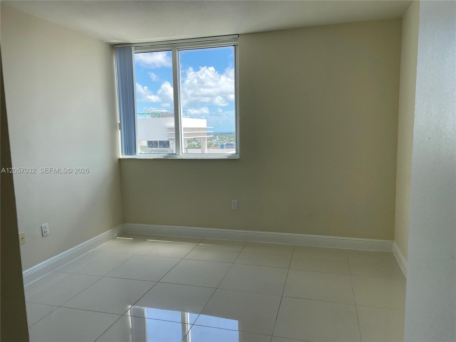 1861 NW S River Dr 2310 photo 20